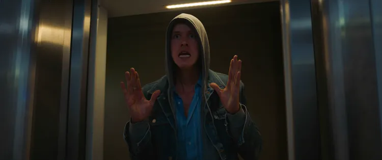 《瘋狂富作用》故事透過一趟豪華遊輪之旅展現各種有錢人的樣貌和互動。CATCHPLAY提供