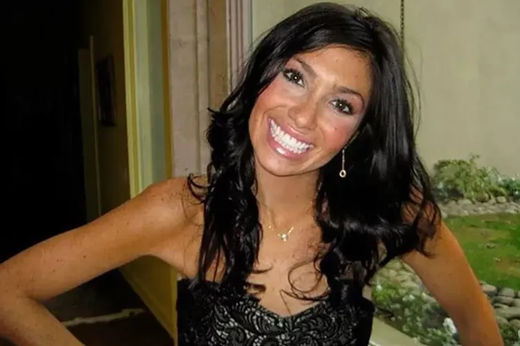 正妹女師愛倫生前陽光開朗。翻攝Facebook/Ellen Greenberg