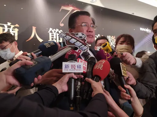 許舒博籲政府降級解封和世界接軌 跨部會解決缺工、缺料、缺電