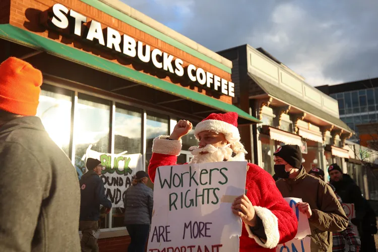 工會表示罷工是為了爭取權益。路透社