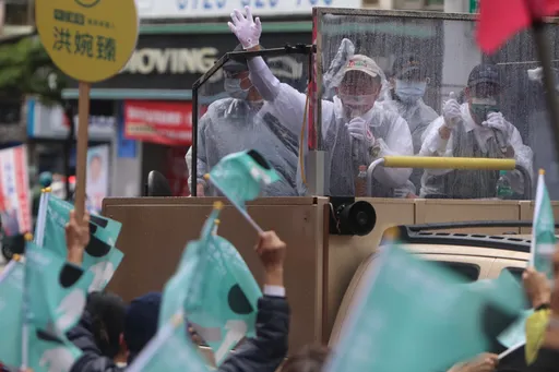 蔣萬安選前之夜搭「史上最大」舞台 陳時中譏:要有夠成熟的人承擔