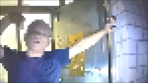 新北醉男煮飯忘關火　警上門竟以三字經回應 