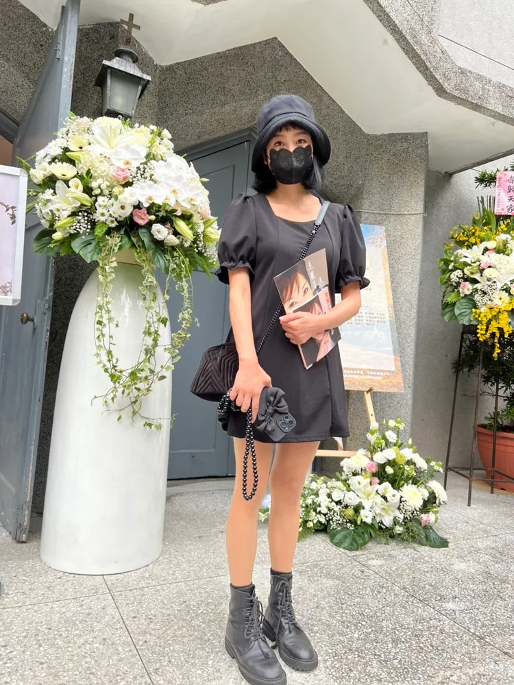 唐林特來送馬之秦。趙大智攝