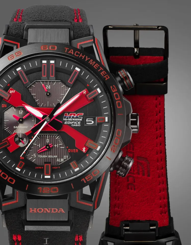 EQB-2000HR聯名錶以IP電鍍出黑色錶殼，配上象徵HONDA賽車的紅色烤漆時標、刻度與X形裝飾等細節。品牌提供