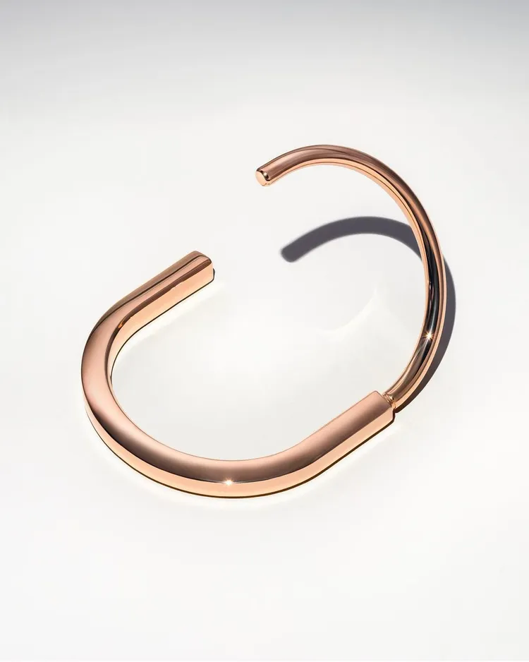 TIFFANY全新推出的Tiffany Lock系列珠寶，以品牌經典掛鎖主題為發想。翻攝tiffanyandco IG