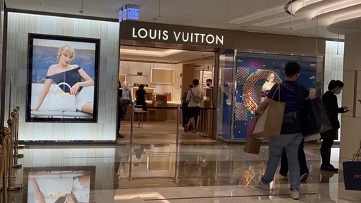 精品控專屬!高雄百貨周年慶 LV、BURBERRY優惠看這裡