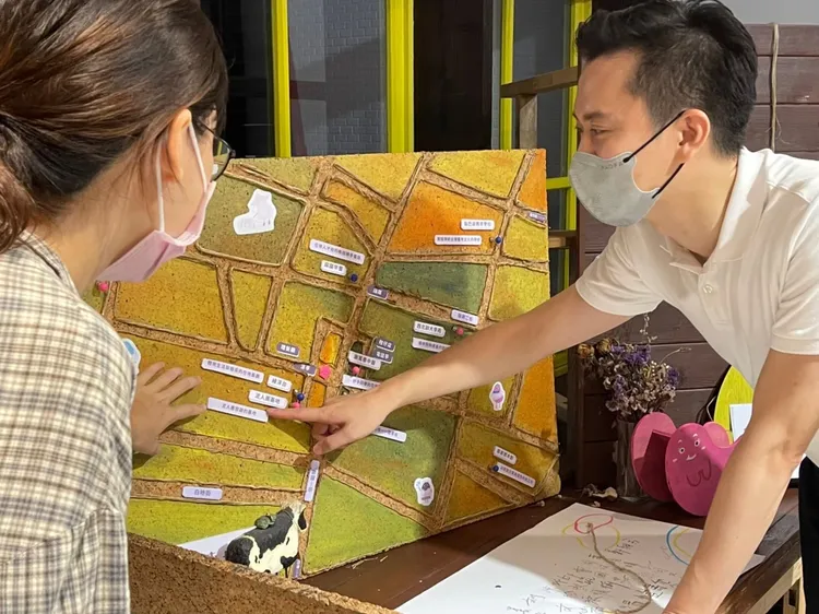 鄭朝方說，西區傳產的轉型，一定要納入有別於傳統的思維，以環境友善與永續理念做核心，帶來生態教育與綠色經濟的可能。鄭朝方競辦提供