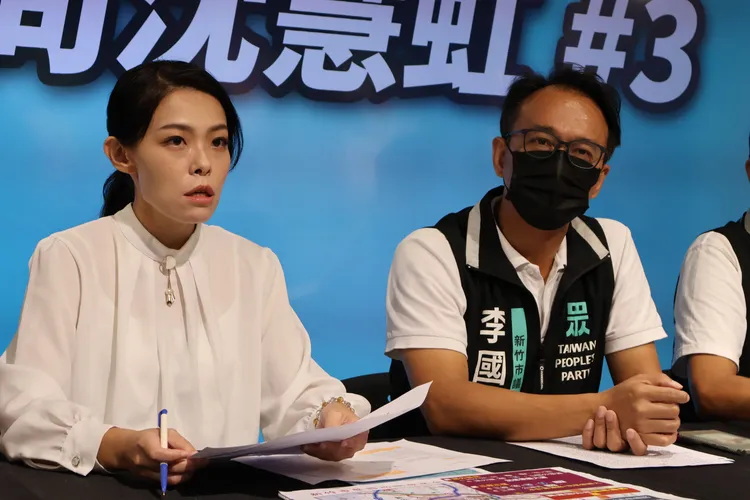 高虹安今天（22日）召開「質疑沈慧虹記者會」。黃羿馨攝