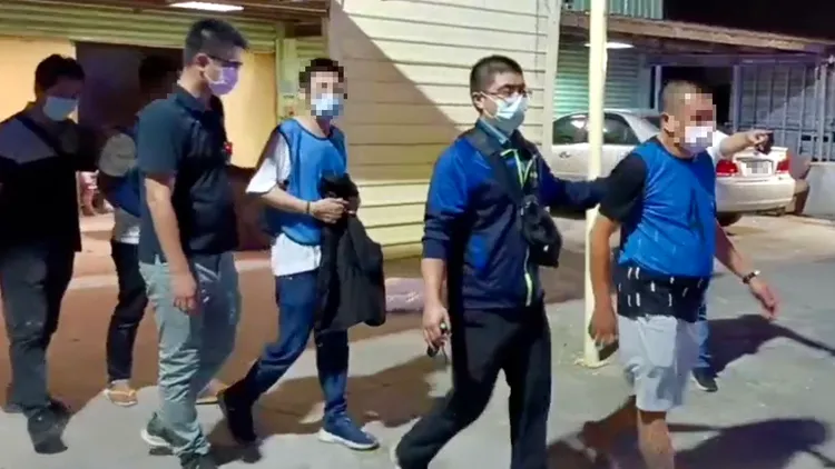 警方兵分多路逮捕各地大組頭。警方提供