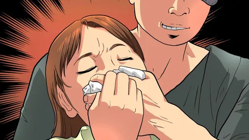 陌生男深夜搭訕「認識我嗎」　她回6字遭痛毆！互告結局很離奇