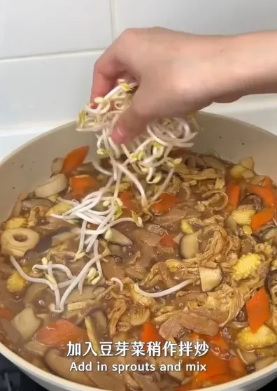 多吃菜少吃肉，每周規劃蔬食日。IG @dulahoop12 提供