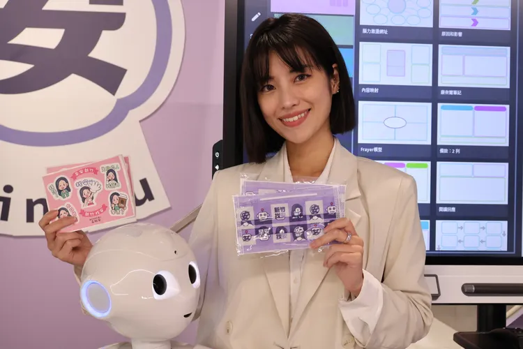 徐千晴認為，林耕仁以自曝己短的方式加入綠營抹黑隊伍，已被網友笑稱「林耕仁變成綠營側翼」。黃羿馨攝