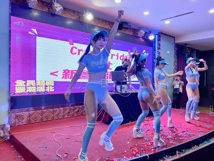 林義豐舉辦世界十大DJ電音派對造勢表演。王志弘攝