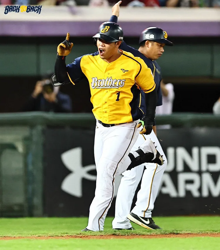 陳子豪炸裂致勝3分砲。中信兄弟提供