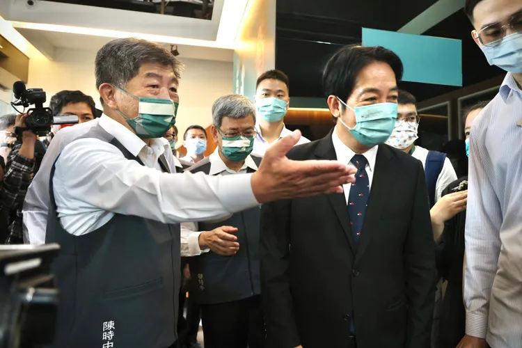 賴清德與前副總統、陳時中競總主委陳建仁等人都到場力挺。林林攝