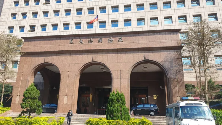 基隆地院法官依過失致死罪，判蘇女有期徒刑2年，緩刑5年。資料照片