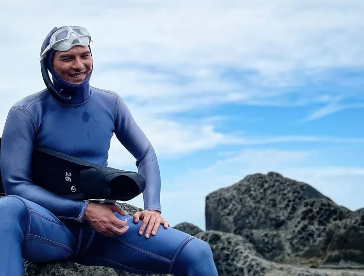 熱衷於潛水的鳳小岳，對帝舵以潛水錶締造出的鮮明形象印象深刻。翻攝rhydianvaughan_official IG