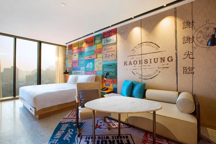 高雄英迪格3/18客房預訂已經全滿。高雄英迪格提供