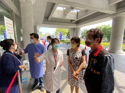 以醫院為家艱苦抗疫 慈濟黃妙慧醫師獲防疫特殊貢獻獎