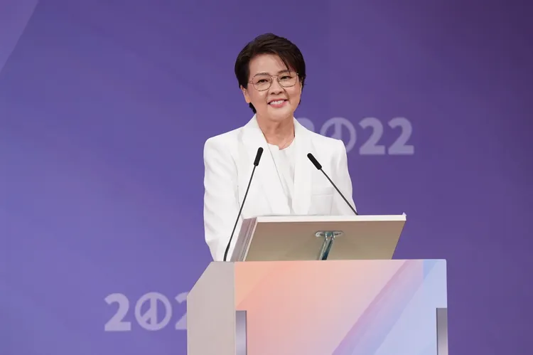 蔣萬安在最後提起黃大洲，不無「反拔樁」黃珊珊的意味。北市電視辯論會主辦單位提供