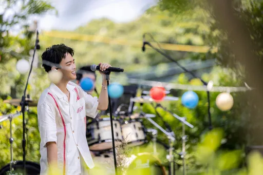 歌壇新聲趕通告狂塞車不忍了 爽搬新家坐享海景第一排