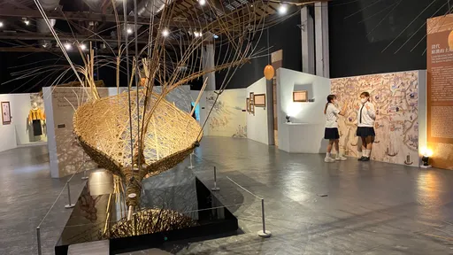 台南大北門出現吸睛政見「東南亞文化園區」 糖廠16倉庫各飄異國風