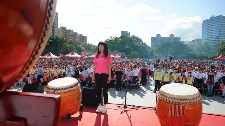 蔡淑君競選總部成立，現場湧進了6000多位民眾。翻攝畫面