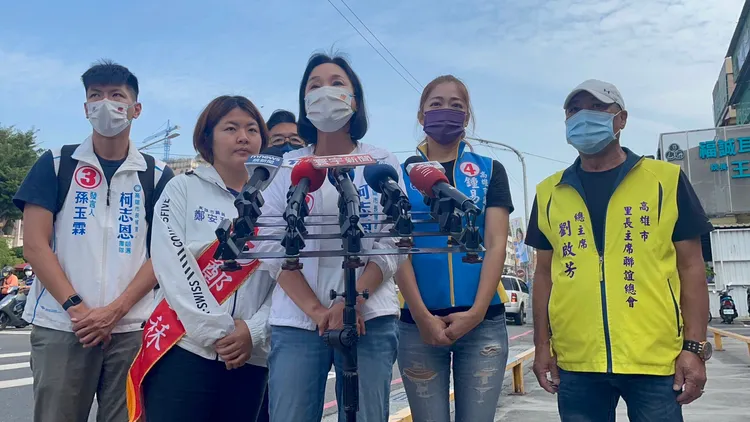 柯志恩今在鳳山掃街，針對昨天韓國瑜說法，柯說，這就是韓式的幽默吧！柯辦提供