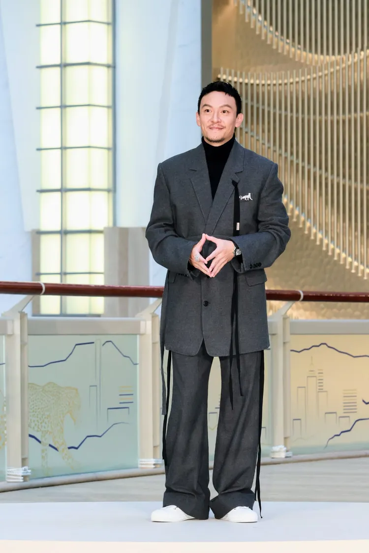 張震加入卡地亞Panthère 美洲豹家族已有5年時間，對旗下經典風格同樣如數家珍。趙世平攝