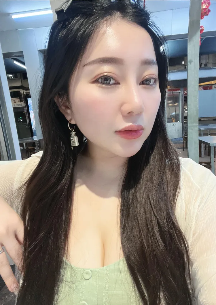 「天后闆妹」在直播界相當知名。翻攝自天后闆妹臉書