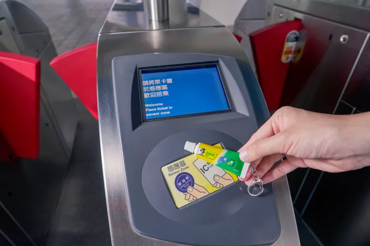 好來立體造型悠遊卡momo購物網預購即日起開跑，11/30開賣。業者提供