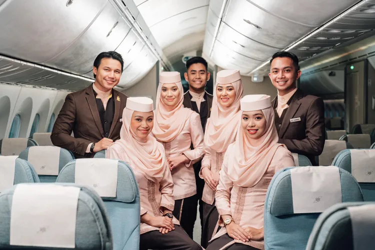 汶萊皇家航空三度蟬聯World Travel Awards「世界最佳機組人員」獎項肯定。汶萊皇家航空提供