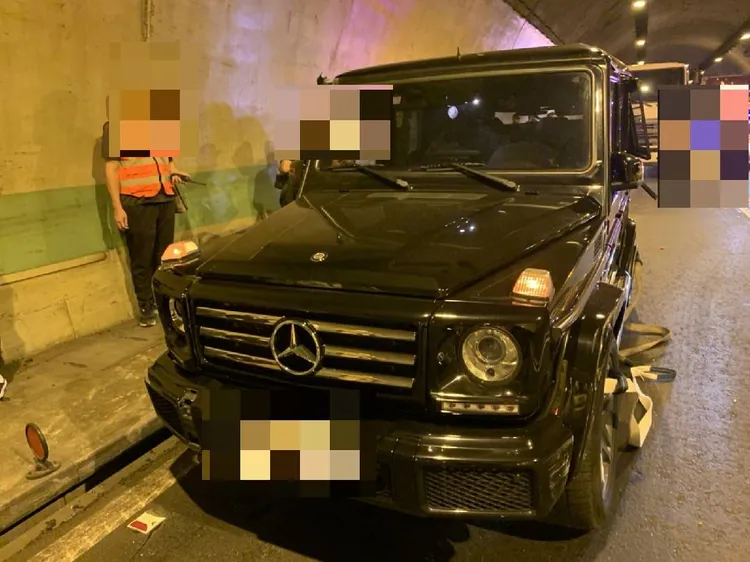 大G尾巴遭撞毀。民眾提供