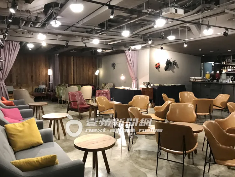 王心凌舉辦的私人宴會，現場座位至少可容納50人，場面歡樂。特勤中心攝