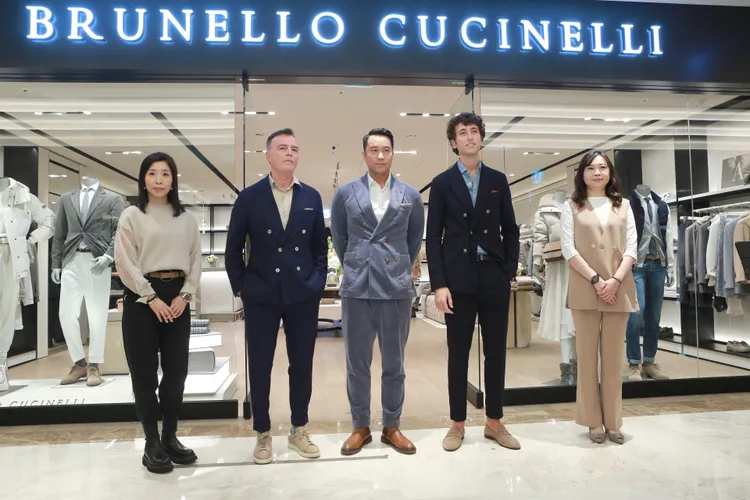 BRUNELLO CUCINELLI全球業務總監（左2）特地為高雄漢神百貨開店來台。朱世閎攝