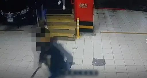 16岁男劈腿不满被呛！教唆3友闯寿司店砍人　客人惊见喋血吓坏四散