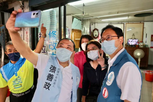 新北、桃合体!偕侯友宜龟山市场拜票 张善政批林佳龙否决1280纳台铁