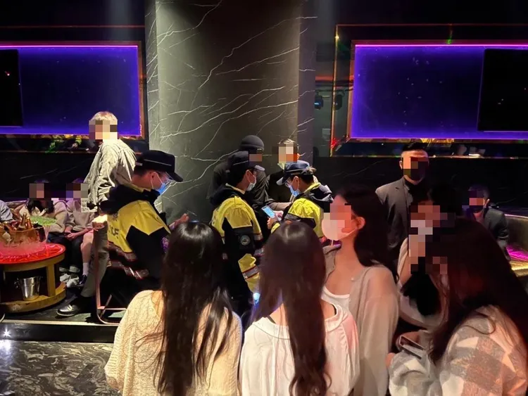 警方針對夜店，KTV進行大掃蕩。警方提供