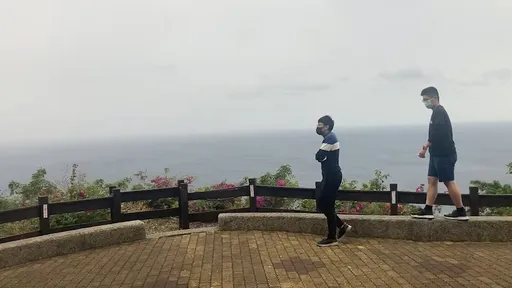 關山日落今年最後一道落日 天公不作美明年再來