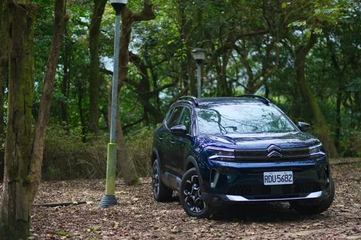 壹苹试驾|最舒适的精品化休旅 Citroen C5 Aircross 1.2小改款冻涨质感加分