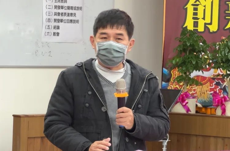 康芳銘認為鐵道局的經濟效益計算並不透明。林泊志攝