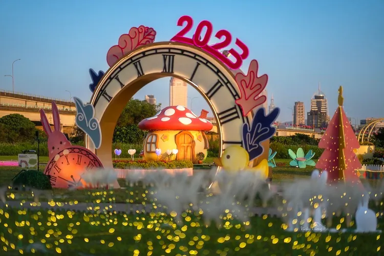 今年三重鴨鴨公園以「童話森林夢遊時光」為主題。新北水利局提供