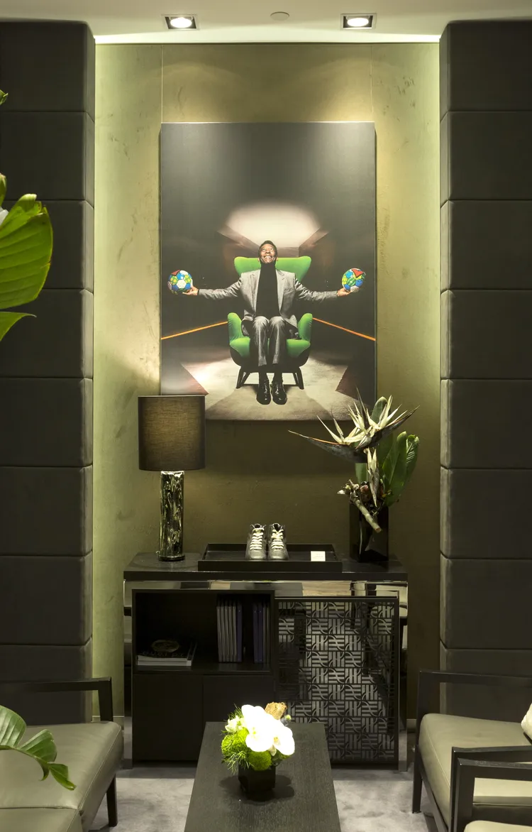 宇舶曾在2018年在台北101專賣店舉辦「球王比利特展」。品牌提供