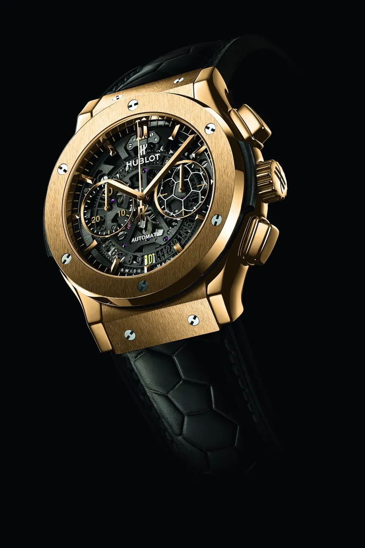 比利捉刀的宇舶經典融合系列Aero 18K金比利限量計時碼錶，限量200只，119萬8000元。品牌提供