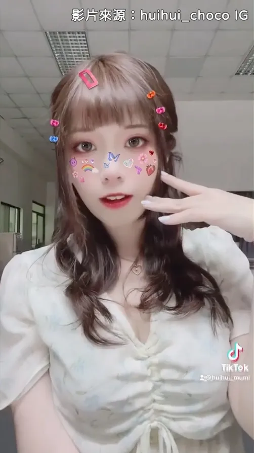 誰看了這雙電眼不會被迷得暈頭轉向呢？IG @huihui_choco 授權