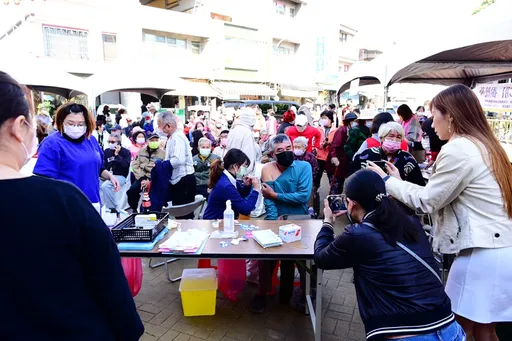 屏東疫苗車下鄉接種 新冠流感都有!巡迴地點這裡查