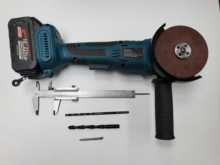 警方查獲的改造槍械工具。讀者提供