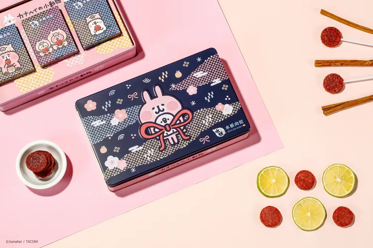 水根肉乾今年攜手「卡娜赫拉的小動物」推出年節禮盒，在兔年用「萌兔迎春、好運倍增」。業者提供