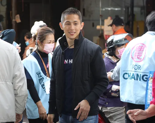 王鴻薇宣示就職後「落跑」拼立委 吳怡農:盡力不要讓她背負惡名