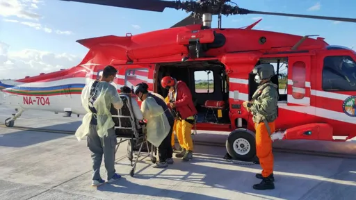 登山客夜宿嘉明湖脚扭伤、脱臼　空勤吊挂后送就医